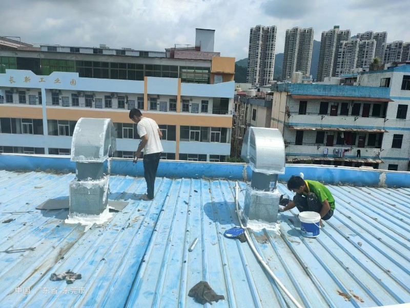 神农架钢结构屋面涂料维修方法